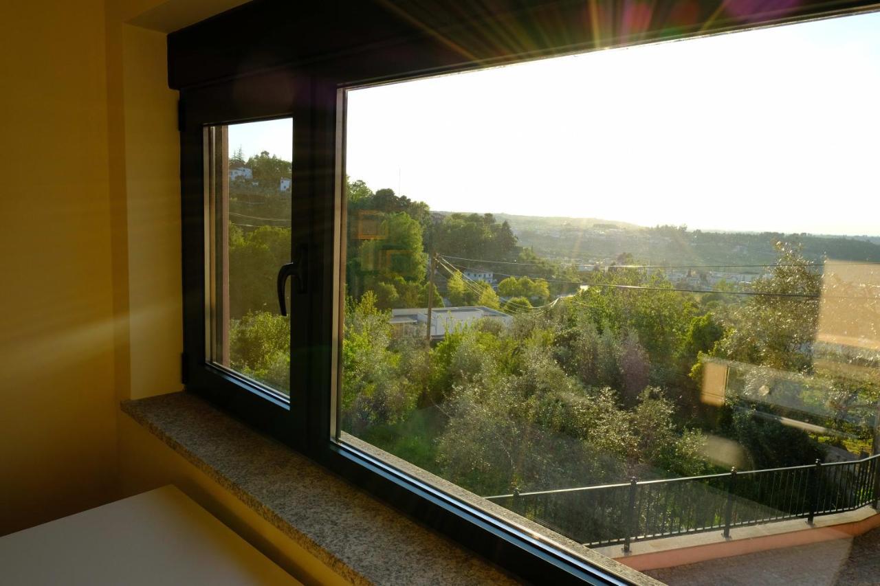 T1 Com Cozinha E Vista Magnifica No Centro De Seia Apartment Exterior foto
